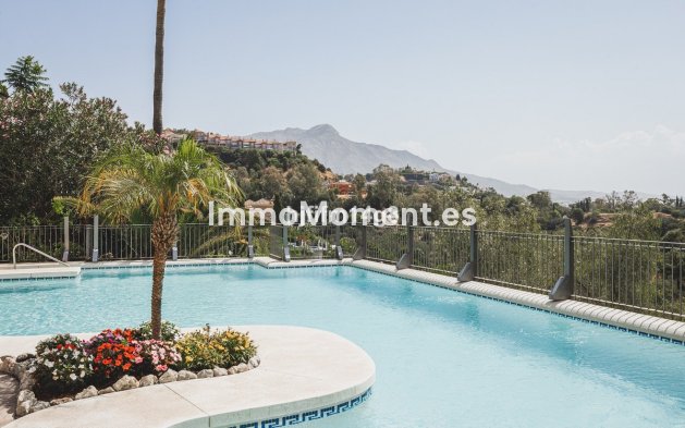 Resale - Apartment - Benahavís - Benahavís Centro