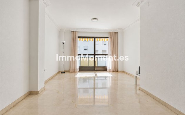 Wiederverkauf - Wohnung - Estepona  - Estepona Centro