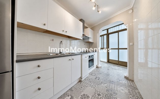 Wiederverkauf - Wohnung - Estepona  - Estepona Centro