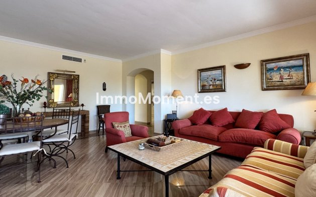 Resale - Apartment - Marbella - Elviria
