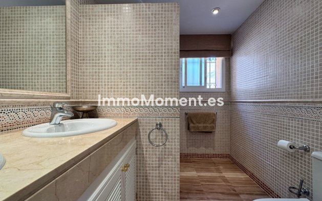 Resale - Apartment - Marbella - Elviria