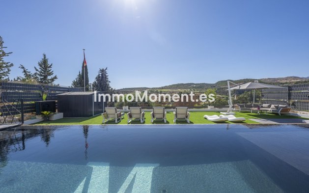 Reventa - Villa independiente - Estepona  - Valle Romano