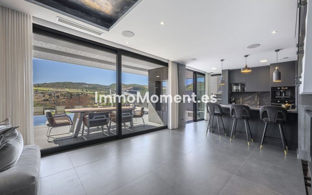 Reventa - Villa independiente - Estepona  - Valle Romano