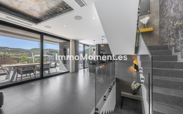 Reventa - Villa independiente - Estepona  - Valle Romano