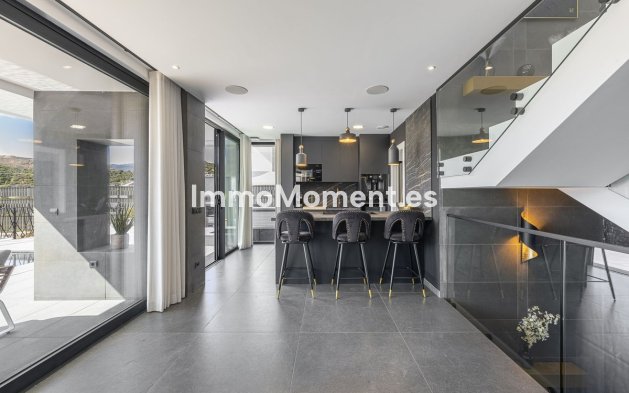 Reventa - Villa independiente - Estepona  - Valle Romano