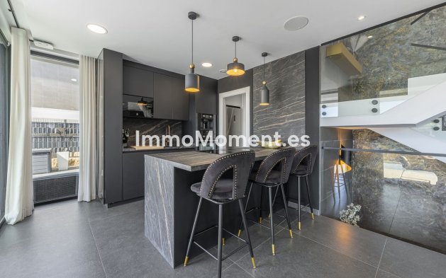 Reventa - Villa independiente - Estepona  - Valle Romano