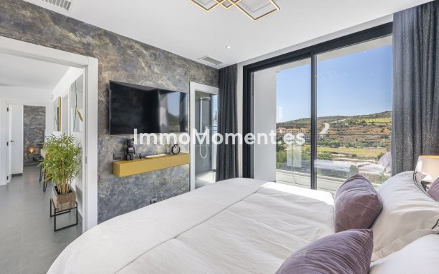 Reventa - Villa independiente - Estepona  - Valle Romano