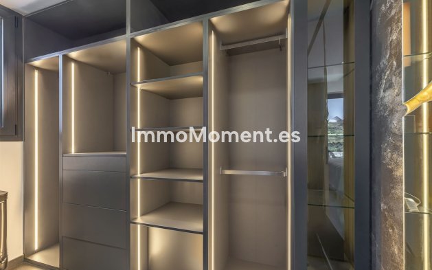 Reventa - Villa independiente - Estepona  - Valle Romano