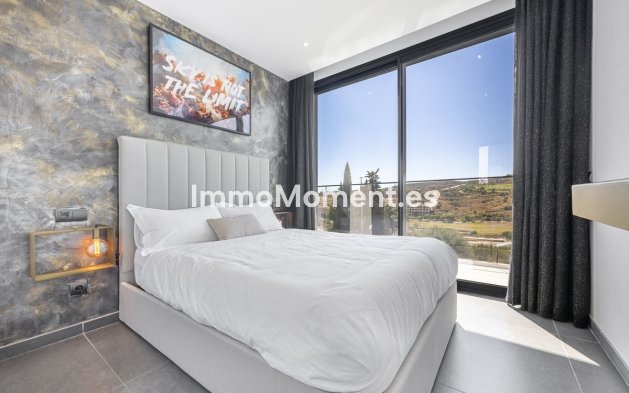 Reventa - Villa independiente - Estepona  - Valle Romano