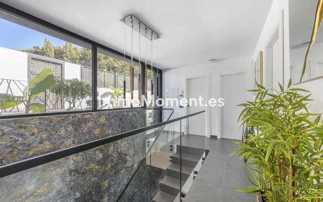 Reventa - Villa independiente - Estepona  - Valle Romano