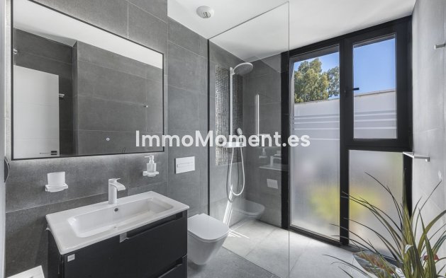 Reventa - Villa independiente - Estepona  - Valle Romano