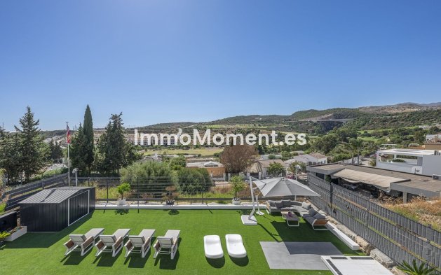 Reventa - Villa independiente - Estepona  - Valle Romano