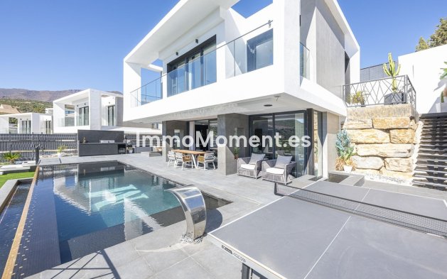 Reventa - Villa independiente - Estepona  - Valle Romano
