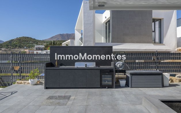 Reventa - Villa independiente - Estepona  - Valle Romano