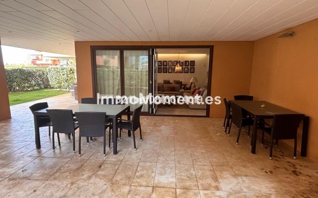 Resale - Apartment - Sotogrande