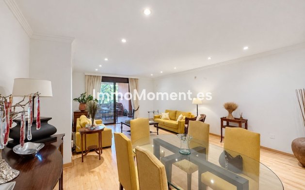 Bestaande woning - Appartement - Estepona  - Estepona Centro