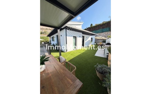 Resale - Detached villa - Benalmadena - Arroyo de la Miel