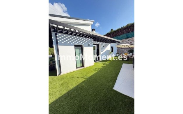 Resale - Detached villa - Benalmadena - Arroyo de la Miel