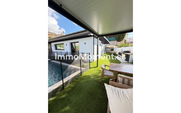 Resale - Detached villa - Benalmadena - Arroyo de la Miel