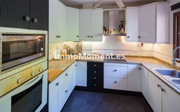 Resale - Townhouse - Marbella - Marbella Centro