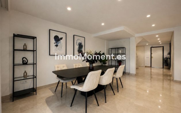 Bestaande woning - Rijtjeshuis - Estepona  - Estepona Centro