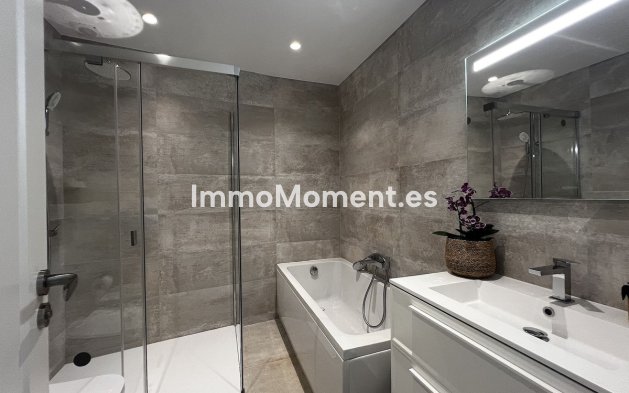 Bestaande woning - Rijtjeshuis - Estepona  - Estepona Centro