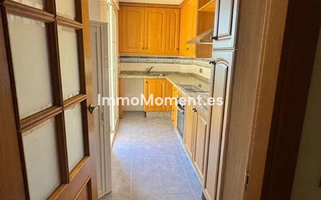 Resale - Apartment - Benalmadena - Benalmadena Centro