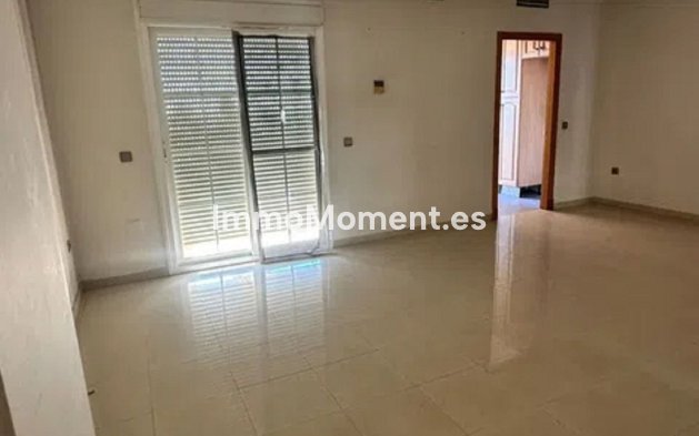 Resale - Apartment - Benalmadena - Benalmadena Centro