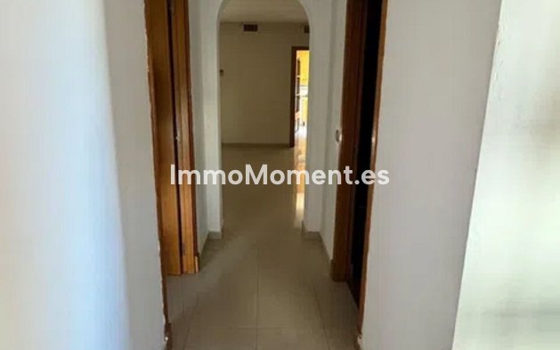 Resale - Apartment - Benalmadena - Benalmadena Centro
