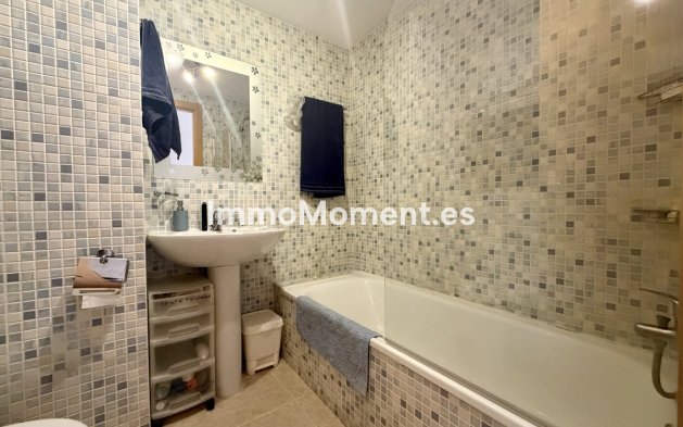 Resale - Apartment - Casares - Casares Centro