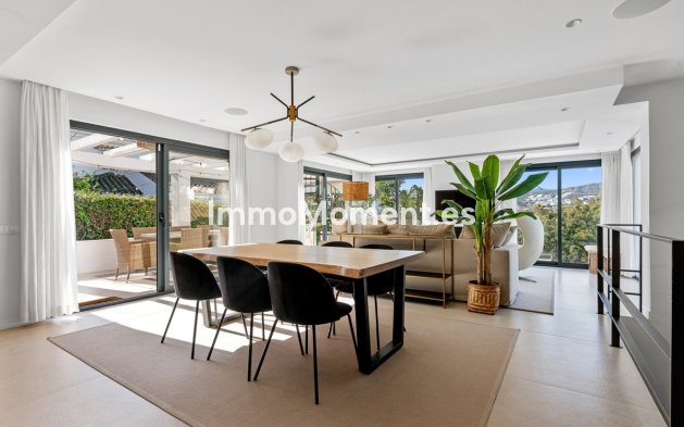 Resale - Detached villa - Marbella - Nueva Andalucía