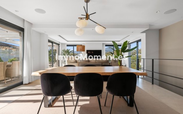 Resale - Detached villa - Marbella - Nueva Andalucía