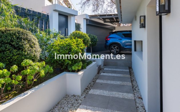 Resale - Detached villa - Marbella - Nueva Andalucía