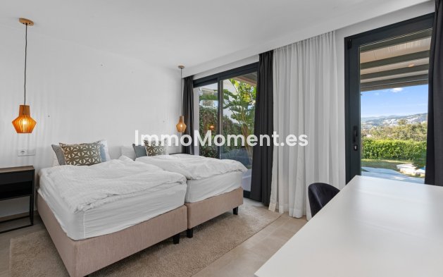 Resale - Detached villa - Marbella - Nueva Andalucía