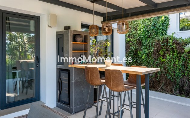 Resale - Detached villa - Marbella - Nueva Andalucía