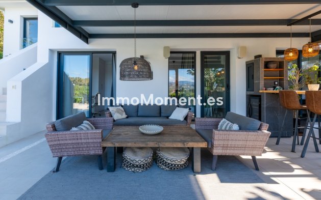Resale - Detached villa - Marbella - Nueva Andalucía