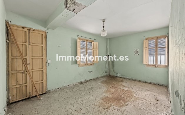 Bestaande woning - Vrijstaande villa - Estepona  - Estepona Centro