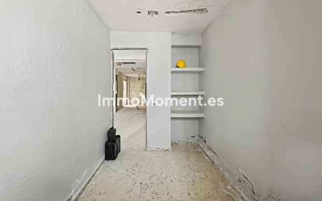 Bestaande woning - Vrijstaande villa - Estepona  - Estepona Centro