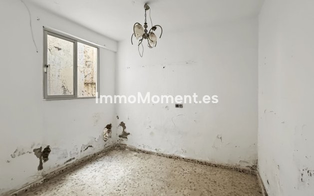 Bestaande woning - Vrijstaande villa - Estepona  - Estepona Centro
