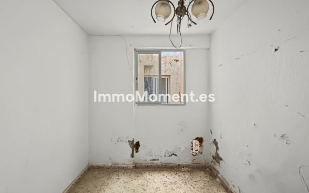 Bestaande woning - Vrijstaande villa - Estepona  - Estepona Centro