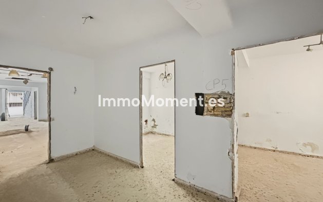 Bestaande woning - Vrijstaande villa - Estepona  - Estepona Centro