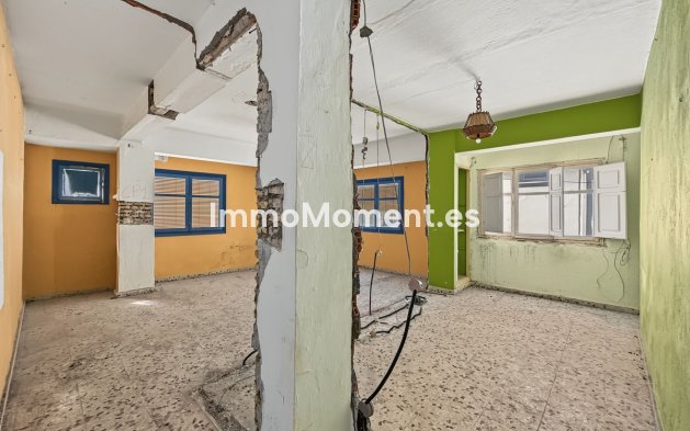 Bestaande woning - Vrijstaande villa - Estepona  - Estepona Centro