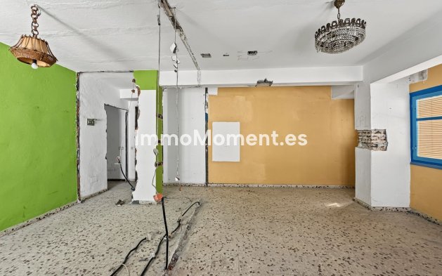 Bestaande woning - Vrijstaande villa - Estepona  - Estepona Centro