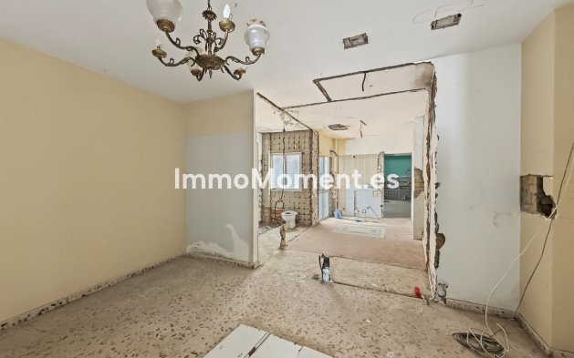 Bestaande woning - Vrijstaande villa - Estepona  - Estepona Centro