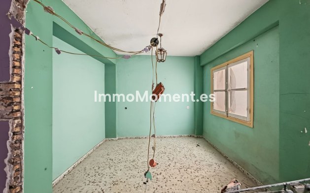 Bestaande woning - Vrijstaande villa - Estepona  - Estepona Centro
