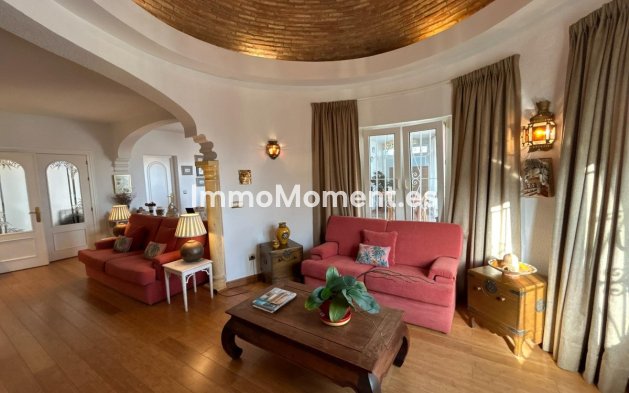 Resale - Detached villa - Benalmadena - Benalmadena Centro