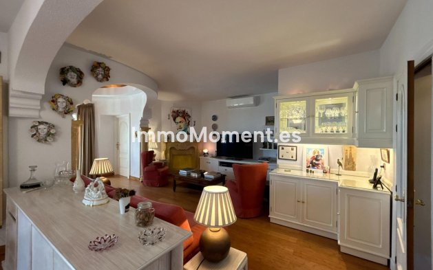 Resale - Detached villa - Benalmadena - Benalmadena Centro