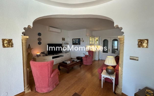 Resale - Detached villa - Benalmadena - Benalmadena Centro