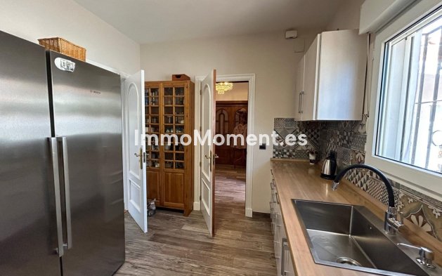 Resale - Detached villa - Benalmadena - Benalmadena Centro