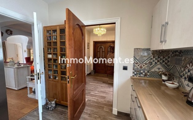 Resale - Detached villa - Benalmadena - Benalmadena Centro